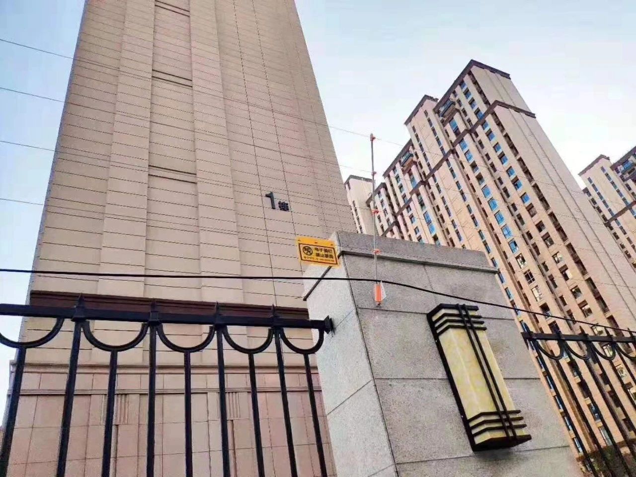 北京红外报警电子围栏系统各设备数量如何计算？MG电玩北京监控安装工程公司有绝招！